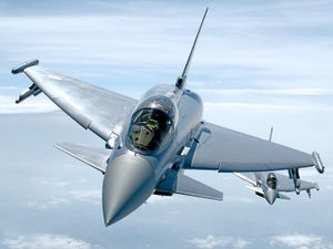 Supporting image for story: Planes galore on land and in the air at Cosford Air Show