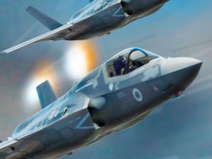 Supporting image for story: Augmented reality brings RAF centenary flypast to your back garden