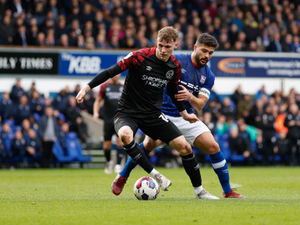 Supporting image for story: Analysis: Depleted Shrewsbury lacking in numbers but not effort