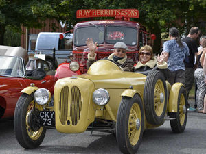 Supporting image for story: Classic cars roll in for Stafford show