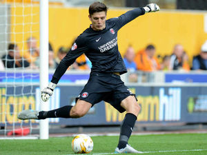 Supporting image for story: Wolves eyeing up Charlton keeper Nick Pope