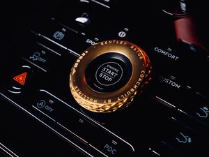 Supporting image for story: Bentley includes 3D-printed gold in new Batur