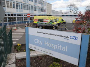 Supporting image for story: Midwives hired after concerns raised over hospital maternity staffing and 'negative culture' 