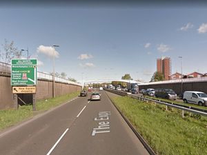 Supporting image for story: A41 Expressway in West Bromwich closed during police incident