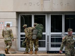Supporting image for story: Trump’s Washington takeover begins as National Guard troops arrive