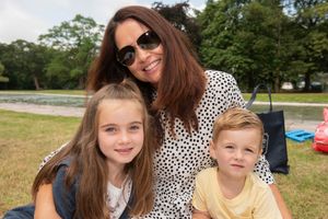 Tilly Mander, aged 6 and Ruben Mander aged 2, with their mum Aimee Mander enjoying the sunshine at Tettenhall Pool