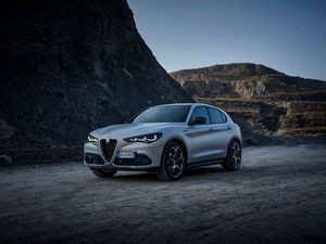 Supporting image for story: Alfa Romeo updates Giulia and Stelvio for 2023