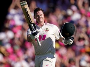 Supporting image for story: Travis Head and Steve Smith hit hundreds as dominant Australia make England toil