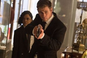 Chris ‘Thor’ Hemsworth and Tessa ‘Valkyrie’ Thompson step into shoes of Smith and Tommy Lee Jones in Men In Black: International