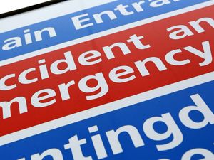 Supporting image for story: Cash incentives for hospitals that tackle 12-hour A&E wait times