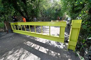 DUDLEY COPYRIGHT NATIONAL WORLD TIM THURSFIELD -31/07/25 Nearly two years after the Crooked House caught fire and was then demolished, Ian Sandall is still hopeful that one day the pub will stand again. A new barrier has been installed to stop flytippers.