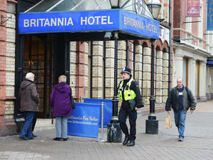 Supporting image for story: Murdered Wolverhampton woman screamed as made call to husband, court told