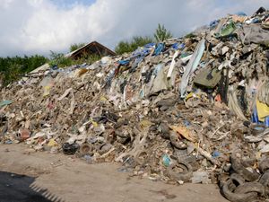 Supporting image for story: Court threat over rubbish mountain at Dudley site
