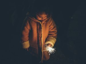 Supporting image for story: Expert shares how parents in Shropshire can protect their children’s eyes this Bonfire Night