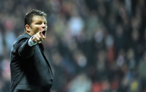 Walsall defender Aden Flint worked under Steve Cotterill at Bristol City, and bumped into him on holiday in Dubai. (Photo: AMA Sports)