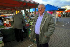 Shopper Lawrence Disley