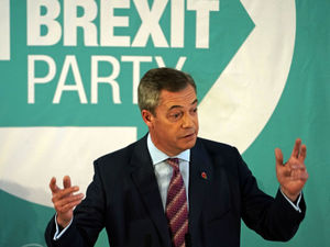 Supporting image for story: Farage pulls out of second Black Country rally as he hits out at 'double-crossing' Rupert Lowe