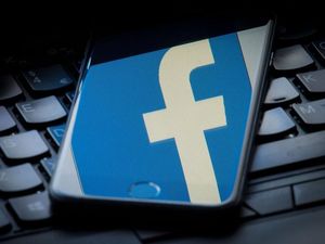 Supporting image for story: Facebook ‘considered charging for access to user data’