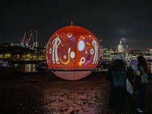 Supporting image for story: ‘Almost 23,000 young people’ in England could face homelessness this Christmas