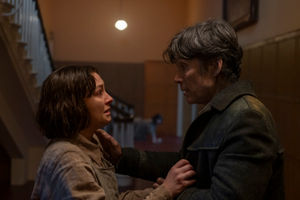 Small Things Like These: Zara Devin as Sarah Raymond and Cillian Murphy as Bill Furlong