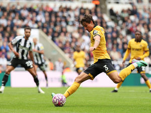 Supporting image for story: "We can cause different problems" - Wolves boss keen on wing-back experiment