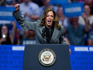 Supporting image for story: Harris raises 27 million dollars at New York fundraiser