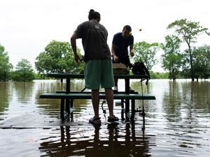 Supporting image for story: Houston braces for more flooding in wake of storms