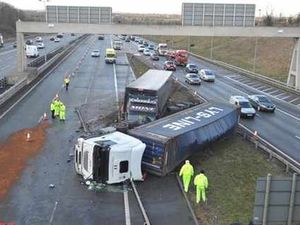 Supporting image for story: 13-mile delays after M6 crash