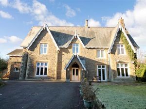 Supporting image for story: Youths break into Bishop's Castle care home