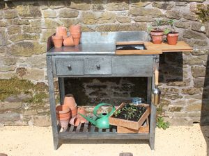 Supporting image for story: Company picks up award at virtual flower show