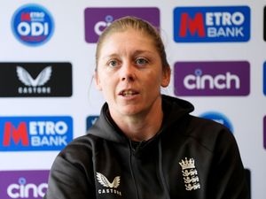 Supporting image for story: Heather Knight retains Ashes belief despite latest England setback