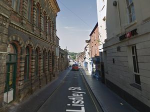 Supporting image for story: Shops open as usual after Bridgnorth street closed over safety concerns