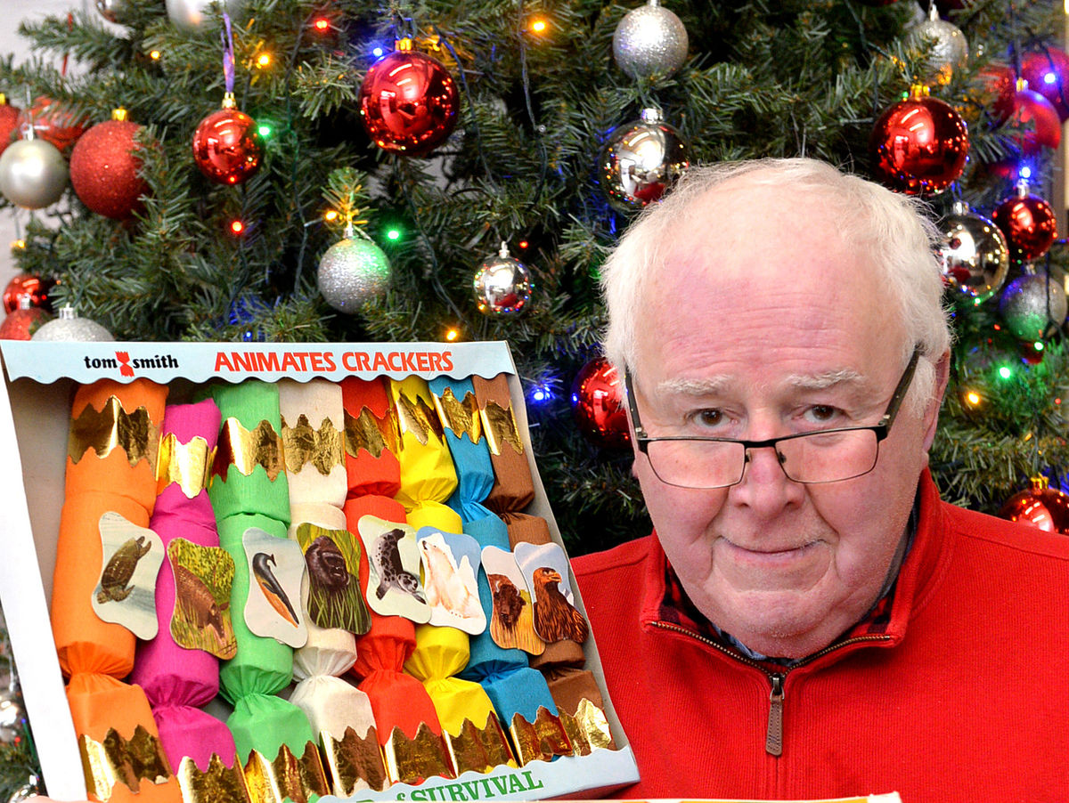 Box of christmas crackers