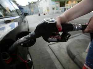 Supporting image for story: SNP urges UK government to act over rising fuel prices