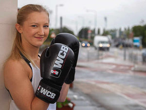 Supporting image for story: Boxing clever: Shropshire crash victim Steph takes up sport for charity