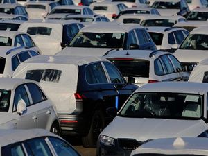 Supporting image for story: UK new car market rises in August as one in 12 buyers goes electric