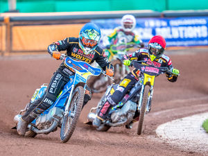 Supporting image for story: Wolverhampton Wolves extend their home run