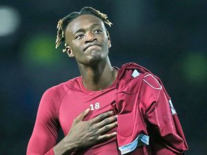 Supporting image for story: Dean Smith challenges Tammy Abraham to fire Aston Villa into the Premier League