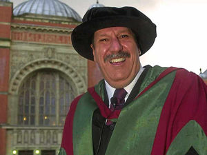 Supporting image for story: Professor Carl Chinn axed from university history post