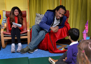 Benjamin Zephaniah meeting youngsters and staff including, left, Assya Shabir