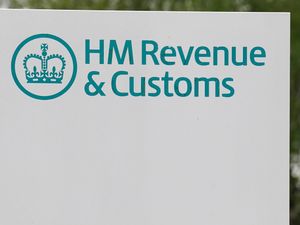 Supporting image for story: ‘Lumbering dinosaur’ HMRC becoming more expensive and less trusted, say MPs