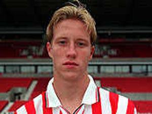 Supporting image for story: MacKenzie unlikely to stay for good