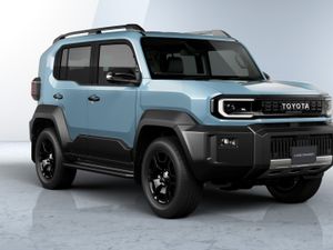 Supporting image for story: Toyota eyes up Land Rover Defender with Land Cruiser FJ