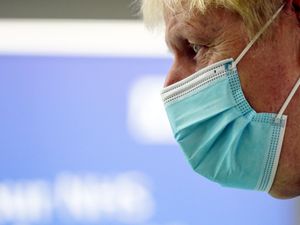 Supporting image for story: Boris Johnson sticks with Plan B in bid to ‘ride out’ Omicron without lockdown