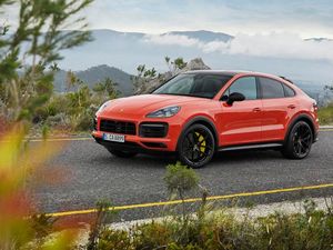Supporting image for story: First Drive: Porsche’s Cayenne Coupe is a sleek take on an excellent SUV