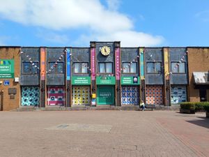 Supporting image for story: Fresh signs approved for Oswestry's award-winning market
