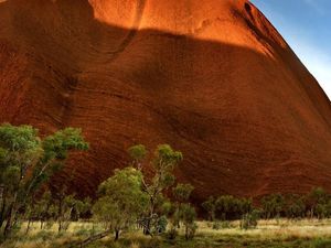 Supporting image for story: Humans found to be in Australia 10,000 years earlier than thought