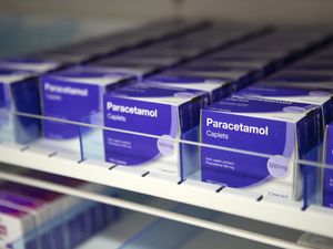 Supporting image for story: Evidence ‘does not show clear link between paracetamol, autism and ADHD’