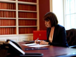 Supporting image for story: Reeves sets out plan to deal with £22bn hole in public finances