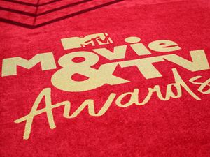 Supporting image for story: Stars pay tribute to striking writers at pre-recorded MTV Movie and TV Awards